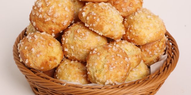 24 Chouquettes