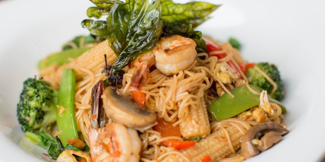 Create-Your-Own Noodle Bar