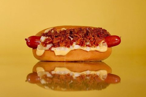Bacon Chili Dog