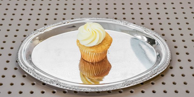 Lemon Doodle Cupcake