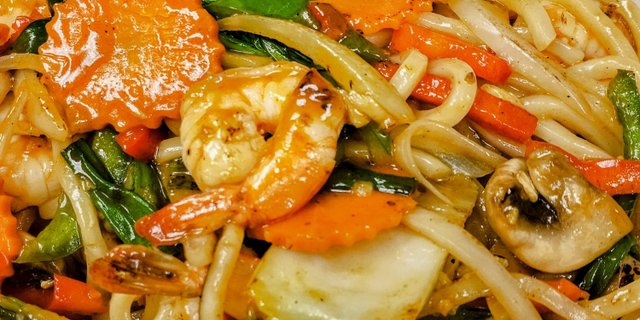 Kee-Mao Yaki Udon Tray