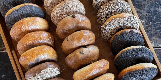 Bougie Office Bagel Party