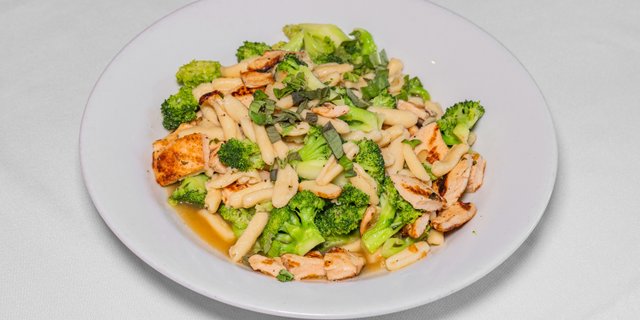 Cavatelli w/ Chicken & Broccoli