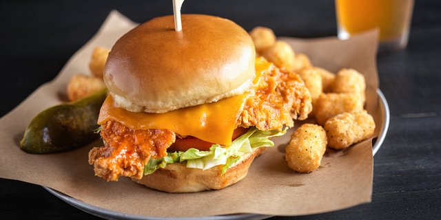 Crispy Chicken Sandwich Boxed Lunch