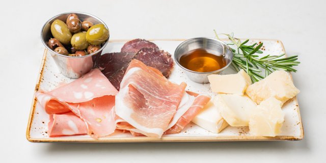 Salumi E Formaggi
