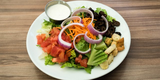 Family Style Garden Salad