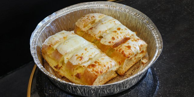 Garlic Cheese Bread