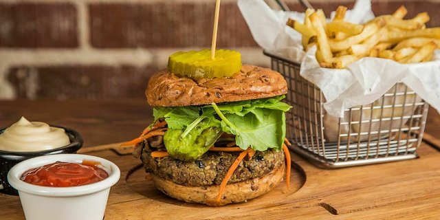 Veggie Quinoa Burger