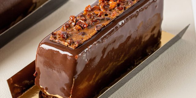 100% Chocolate Cake