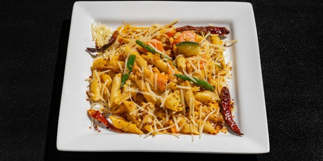 Pasta De Lao w/ Rosa Sauce