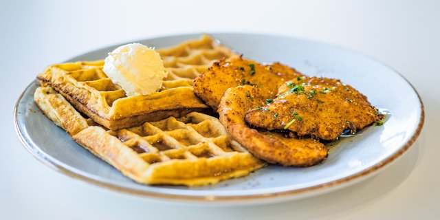 Chicken & Waffles