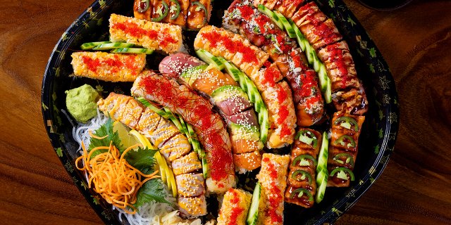 Signature Roll Platter