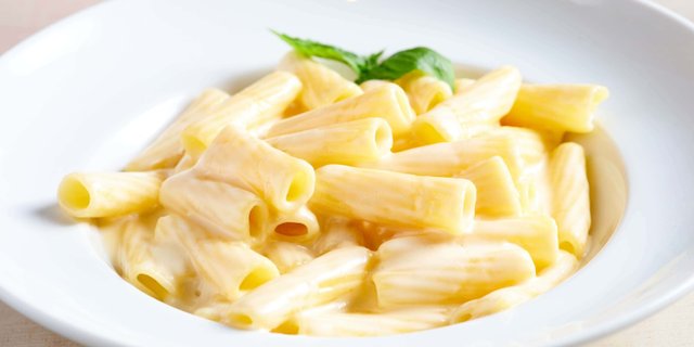 Individual Pasta w/ Alfredo Sauce