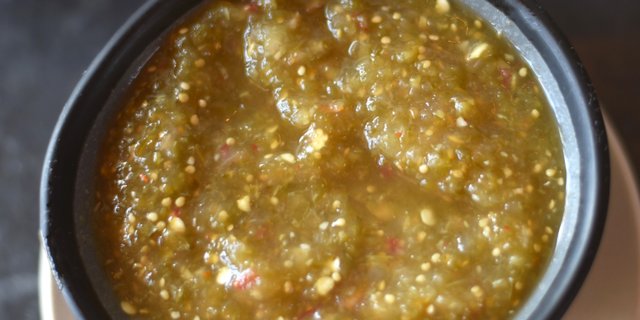 Salsa Tomatillo & Chips