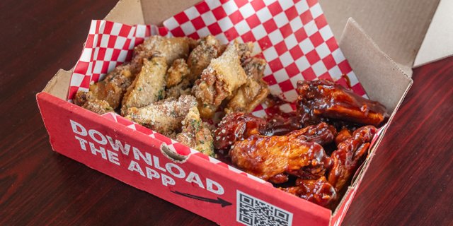50-Piece Chicken Wings