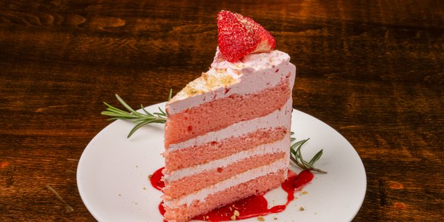 Strawberry Cake