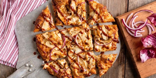 BBQ Chicken Thin Crust