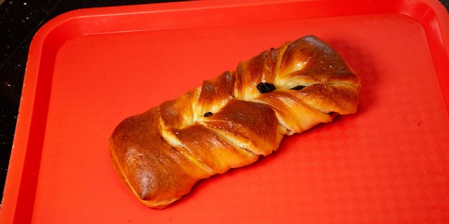 Raisin Bun