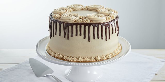 Toffee-licious Cake