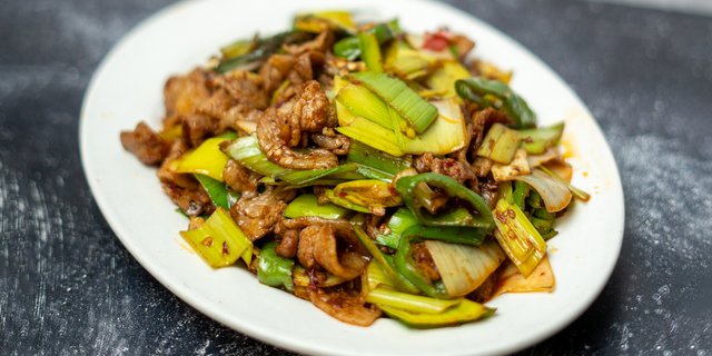 Twice-Cooked Pork Belly w/ Fresh Long Hot Pepper & Chinese Leeks