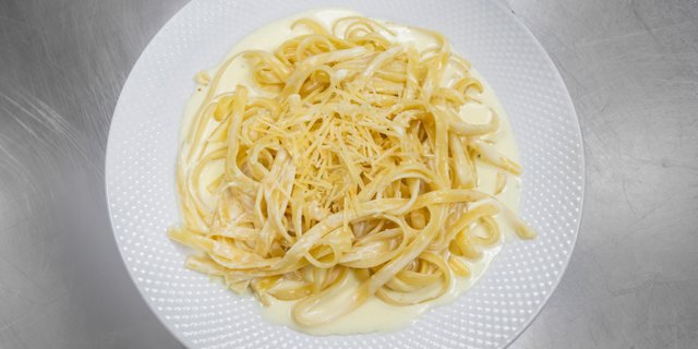 Fettuccine Alfredo