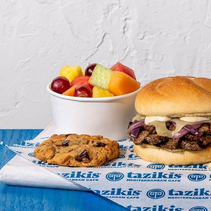 Beef Sandwich Deluxe Boxed Lunch