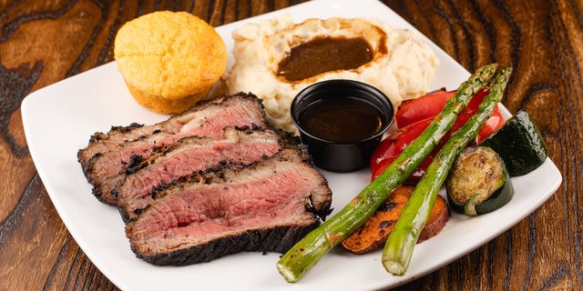 Char-Roasted Tri Tip Platter