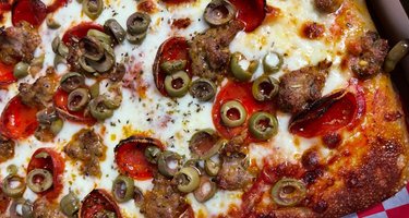 Naked City Pizza