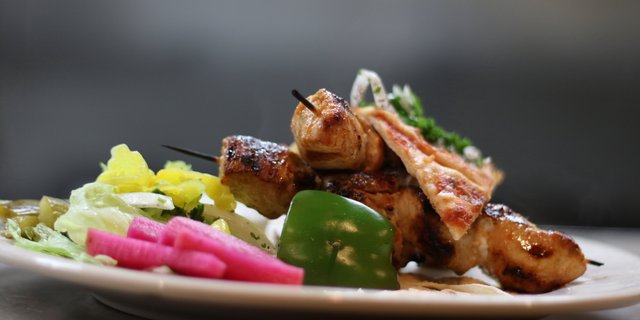 Taouk (Chicken Kebab) Platter