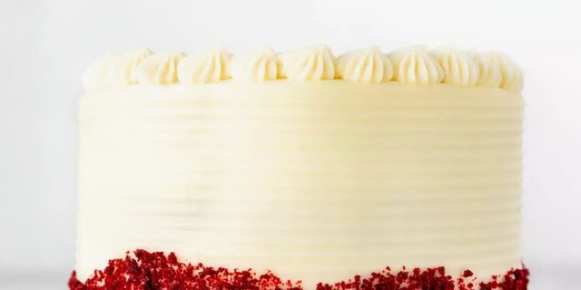 16" Red Velvet Cake