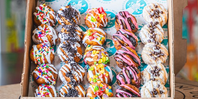 25 Mini Donuts