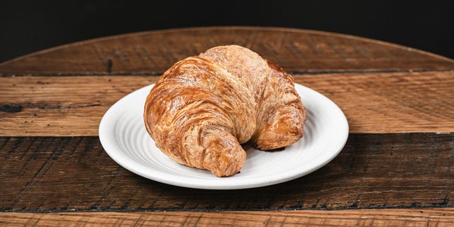 PLAIN CROISSANT