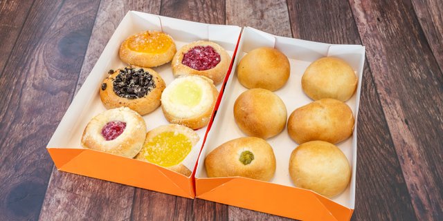 Baker's Choice Dozen Lunch Kolaches