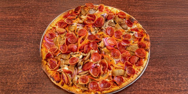 Danny's Deluxe Pizza