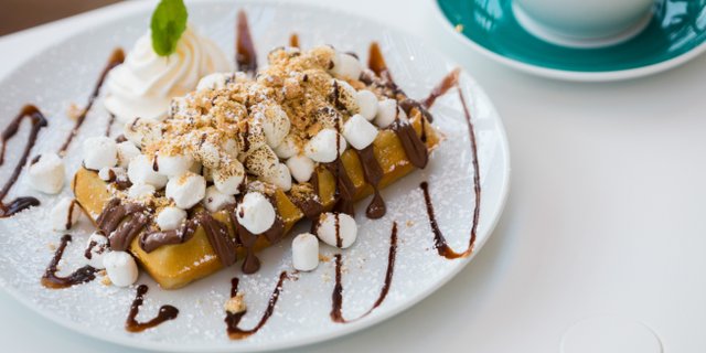 Nutella S'mores Waffle