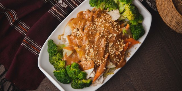 Pra Ram Stir-Fry