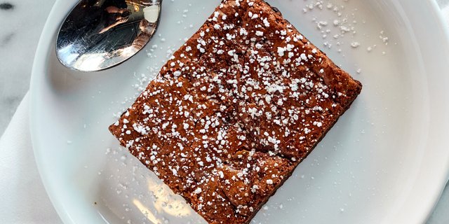 Flourless Chocolate Cake Bites