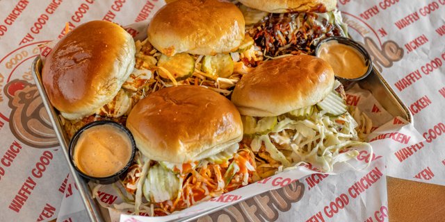 Chick-In Bun Tray