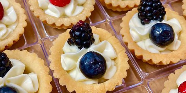 Mini Fruit Tart Box