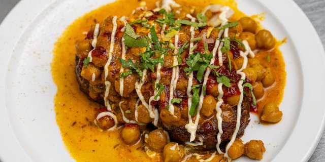 Aloo Tikki Chaat