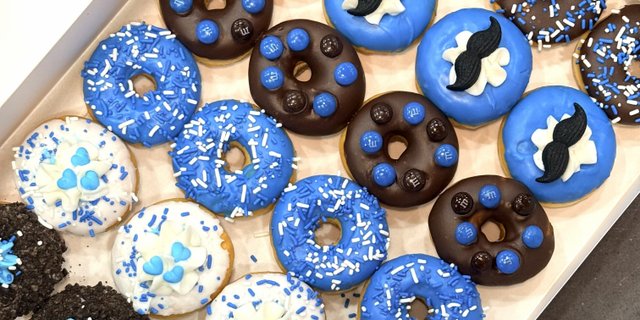 Father’s Day Mini Donuts