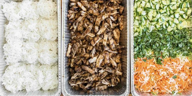 Vermicelli Noodle & Protein Tray
