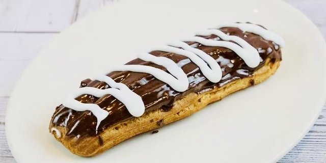 Eclair Tray