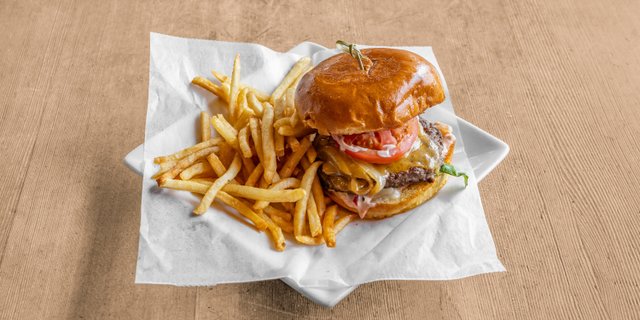 Bacon Wagyu Cheeseburger & Fries