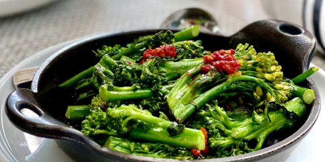 Charred Broccolini
