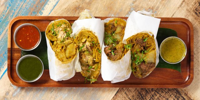Chicken Dhalpuri Roti