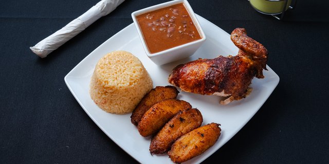 Quarter Chicken & 3 Sides Boxed Meal