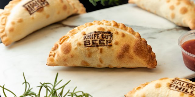 The Knife-Cut Beef Empanada