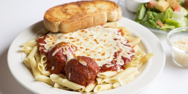 Baked Mostacolli w/ Meatballs