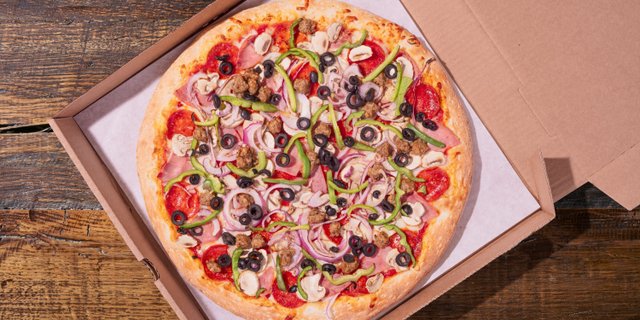 Cauliflower Supreme Pizza